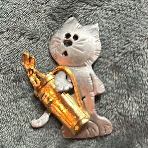 Golfing Cat Brooch